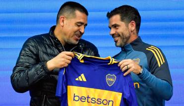 Riquelme echó a Fernando Gago como entrenador de Boca