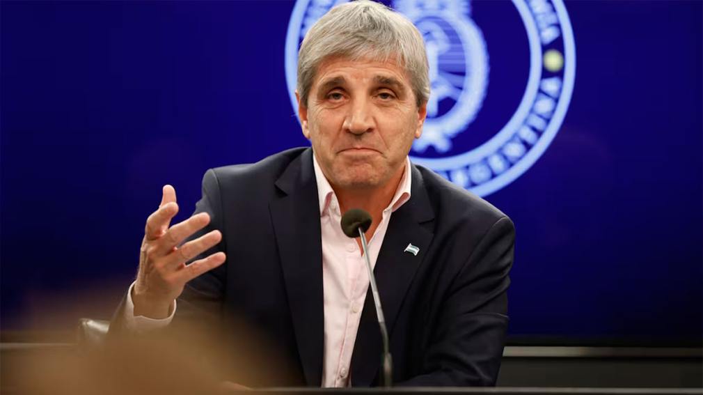 “Vinimos a bajar impuestos”: el mensaje de Caputo que alentó expectativas sobre las retenciones al campo