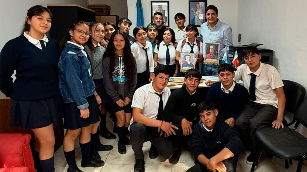 Alumnos de Ramírez de Velazco retrataron a Juan Felipe Ibarra y Juan Francisco Borges
