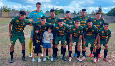 Mitre y Comercio no se sacaron ventajas en un empate sin goles en el arranque de la tercera fecha