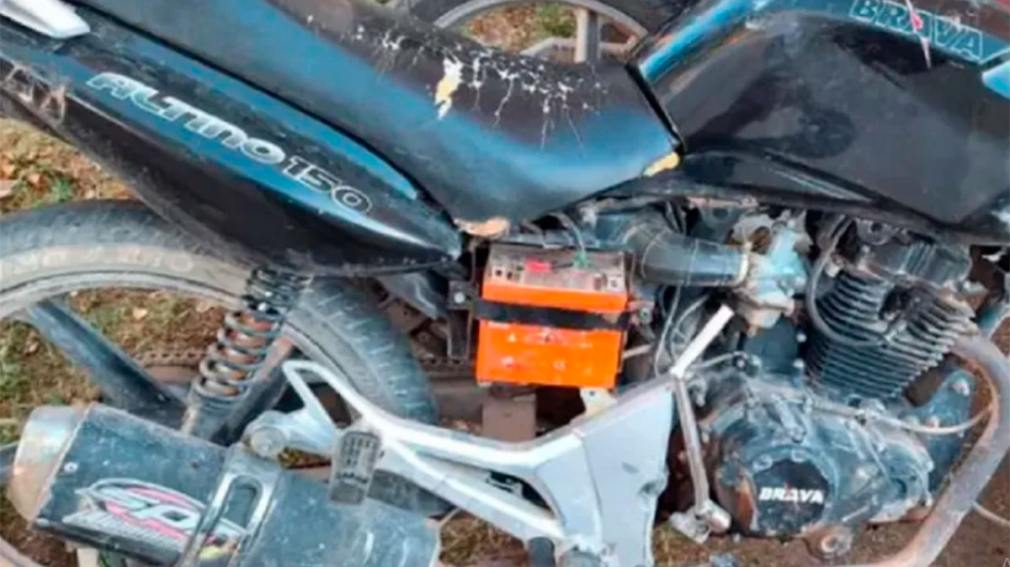Robaron una moto a punta de pistola y la hallaron minutos después en un canal