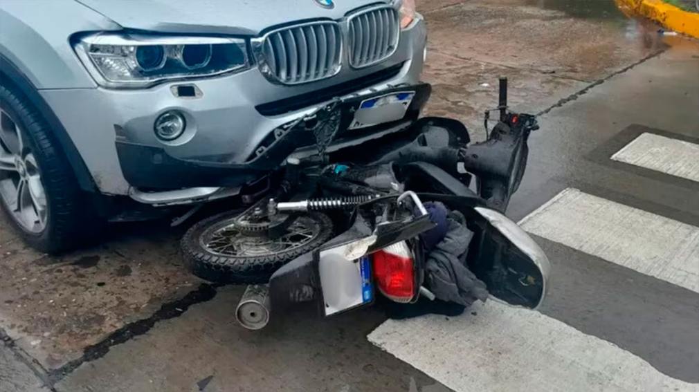 El abogado de Emerenciano Sena chocó a un motociclista en Chaco