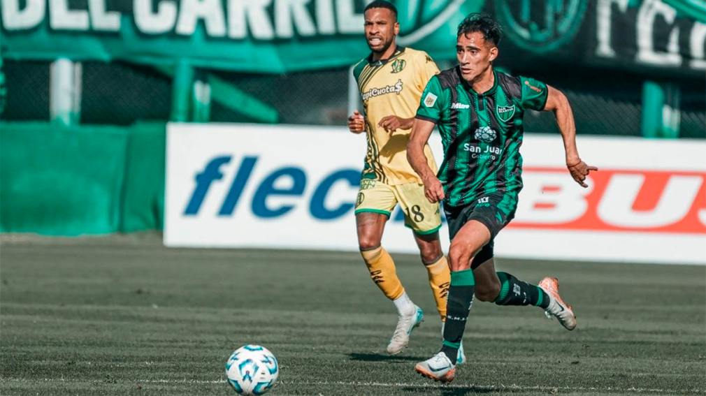 En un encuentro con muchos expulsados, Aldosivi le ganó a San Martín de San Juan un duelo clave por los promedios