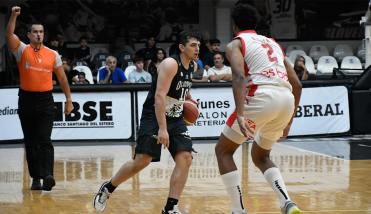 Olímpico ganó un duelo clave ante Instituto y volvió a sonreír en la Liga Nacional