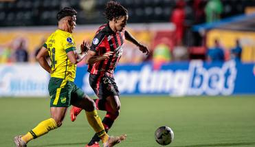 Defensa y Justicia empató en Brasil ante Vitória, sigue sin ganar en la Sudamericana y se complica