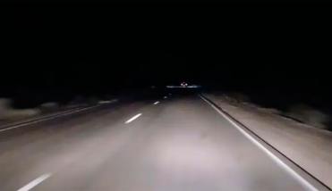 Aberrante: una madre empujó a su hija de 2 años a la ruta en un intento de asesinato