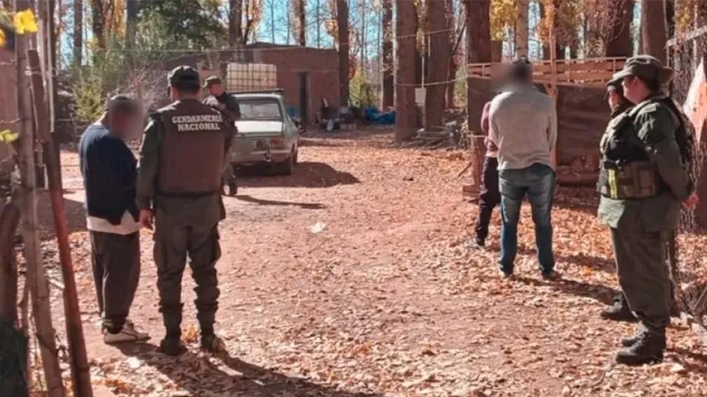 Gendarmería liberó a 33 trabajadores santiagueños víctimas de trata laboral en Mendoza