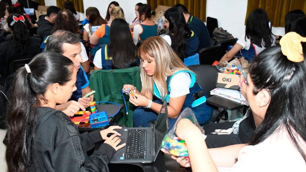Docentes de los jardines de infantes municipales continúan con la capacitación sobre robótica educativa