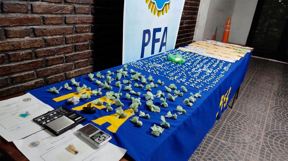 Golpe al narcomenudeo en Campo Contreras: seis detenidos y más de 400 dosis de cocaína secuestradas
