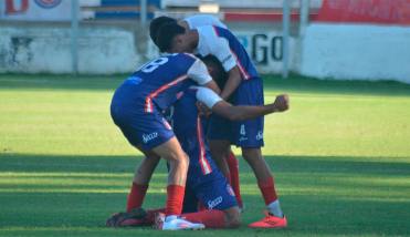  Unión Santiago venció a Atlético Forres y sumó su segunda victoria en el Torneo Apertura