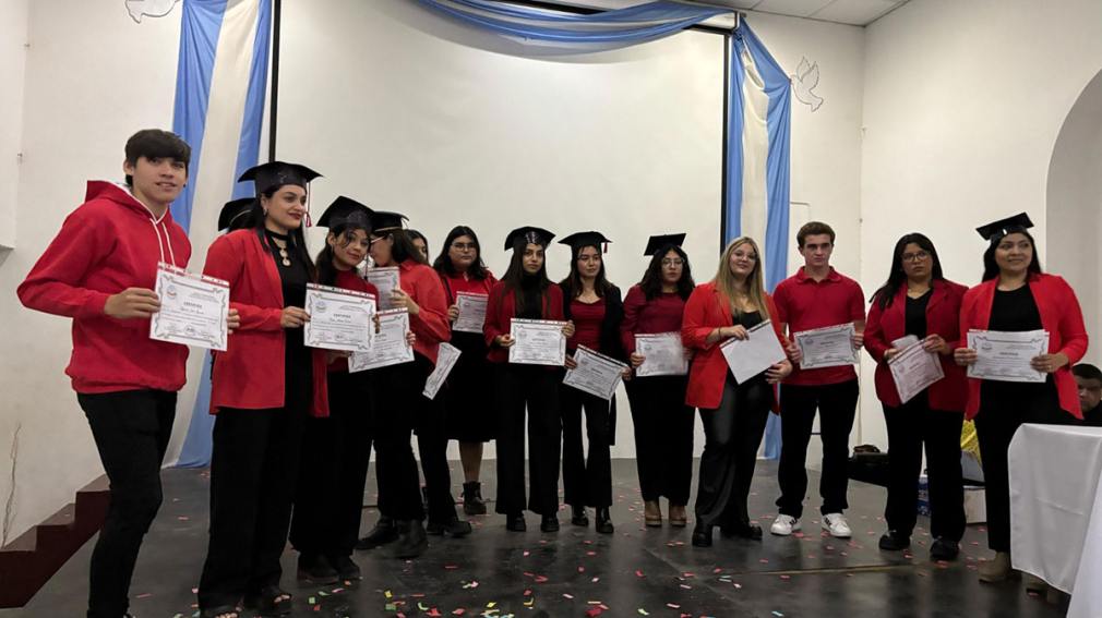 La Banda: emotiva ceremonia de egreso en la Casa del Bicentenario