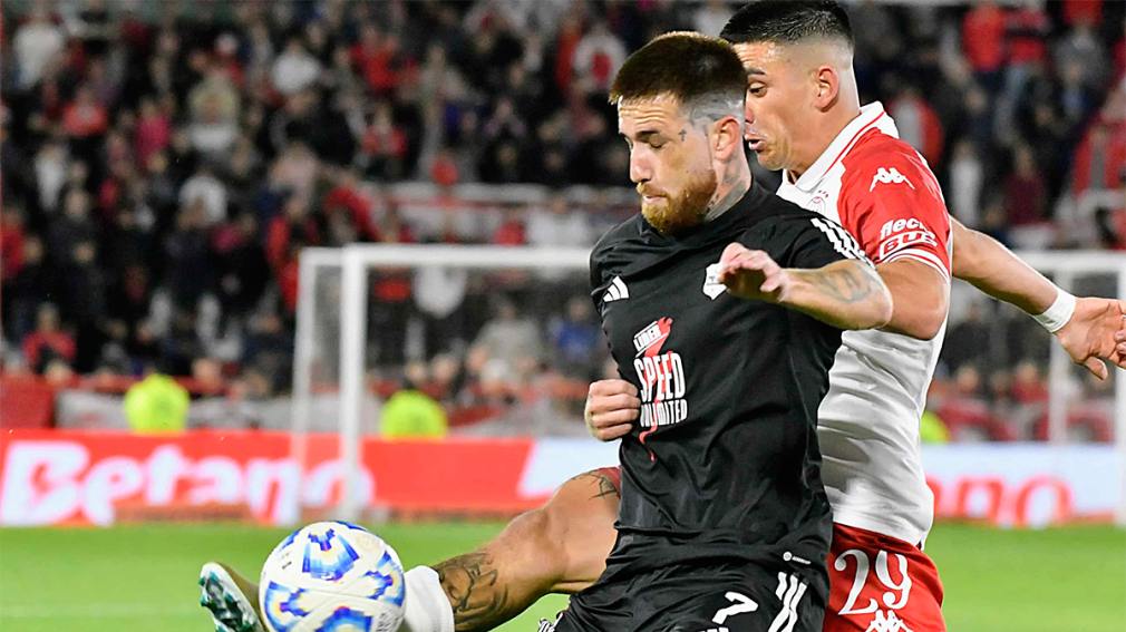 Huracán le ganó a Deportivo Riestra y clasificó a los cuartos de final del Torneo Apertura