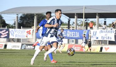 Sarmiento lo dio vuelta y consiguió un triunfazo ante Sol de América en La Banda
