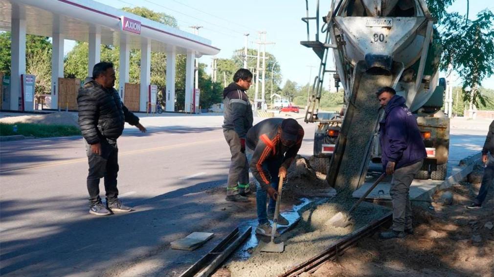La Banda: avanzan los trabajos de hormigonado y colocación de luminarias LED