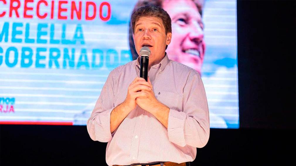 Duro cruce del gobernador fueguino contra Milei por la baja de aranceles a celulares