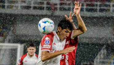 Huracán igualó ante América de Cali y pone un pie en la siguiente fase de la Sudamericana