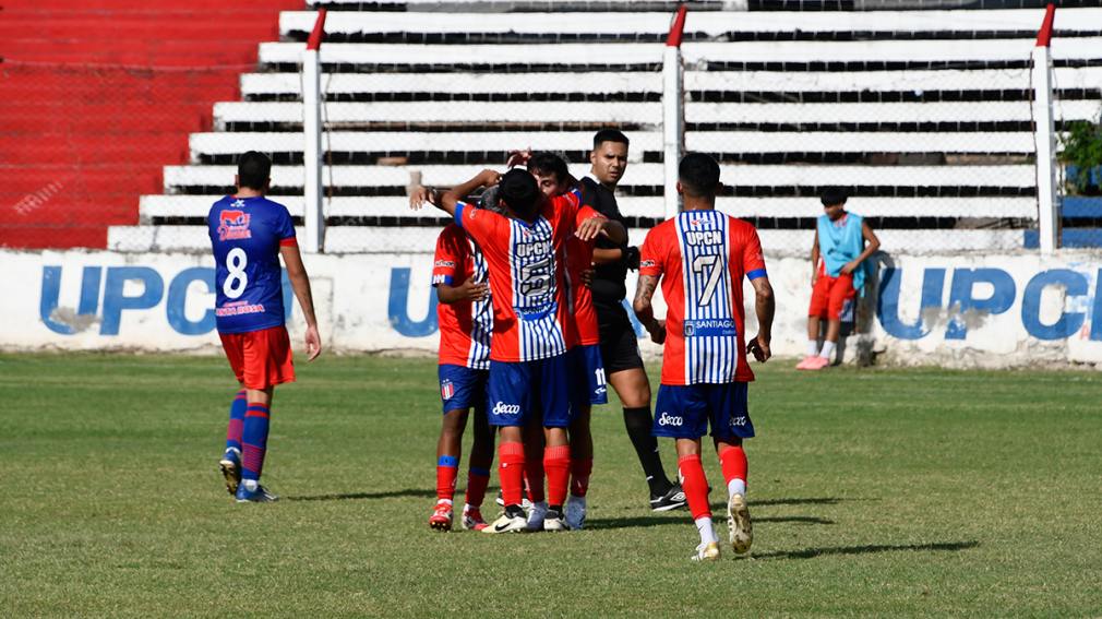 Unión Santiago goleó a Güemes y sumó su tercer triunfo al hilo en la Liga Santiagueña