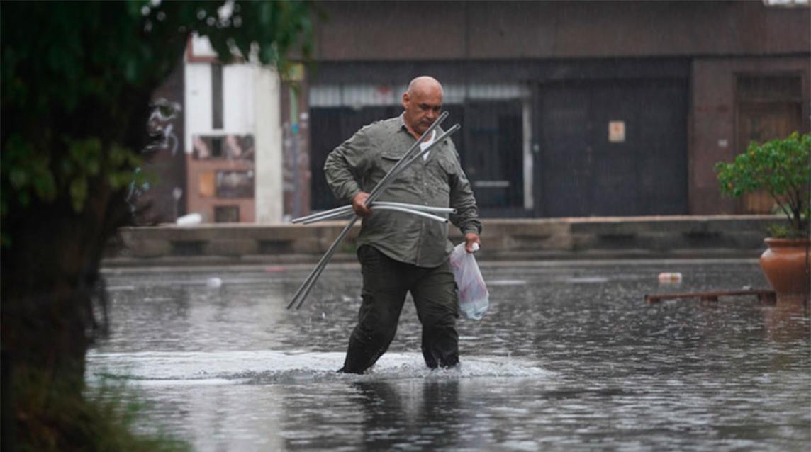 Temporal y desastre en Buenos Aires: ya son más de mil los evacuados y se esperan nuevas lluvias