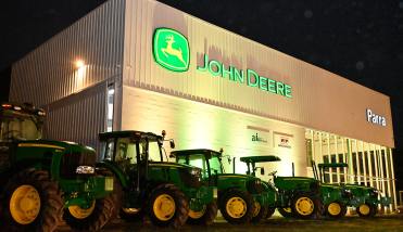 Andrés Parra y Cía inauguró un moderno concesionario oficial John Deere en La Banda