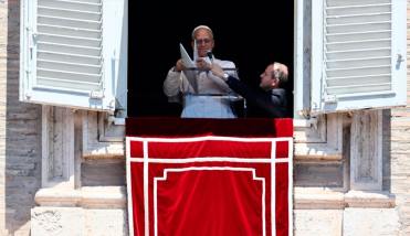 El papa León XIV exhortó a mantener el compromiso con la paz en el mundo