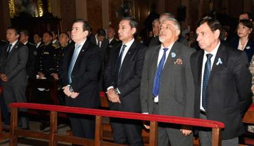 El gobernador Gerardo Zamora estuvo presente en el Tedeum de Catedral Basílica