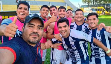 Insólito: el masajista de Sarmiento sacó una selfie para festejar el gol y fue expulsado