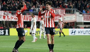 Estudiantes derrotó a Carabobo y clasificó como líder en la Copa Libertadores