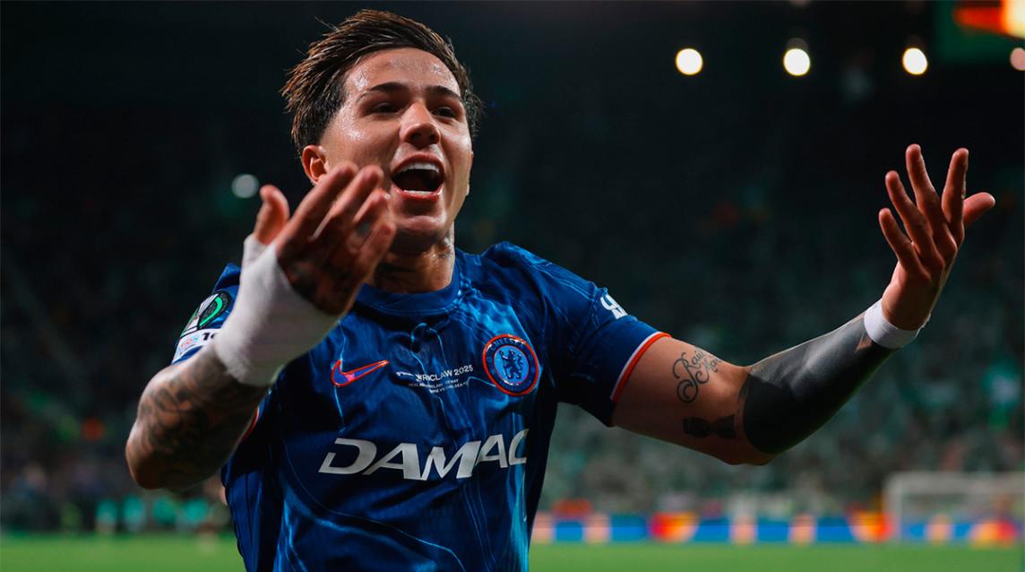 Con gol de Enzo Fernández, Chelsea goleó a Betis y se consagró campeón de la Conference League