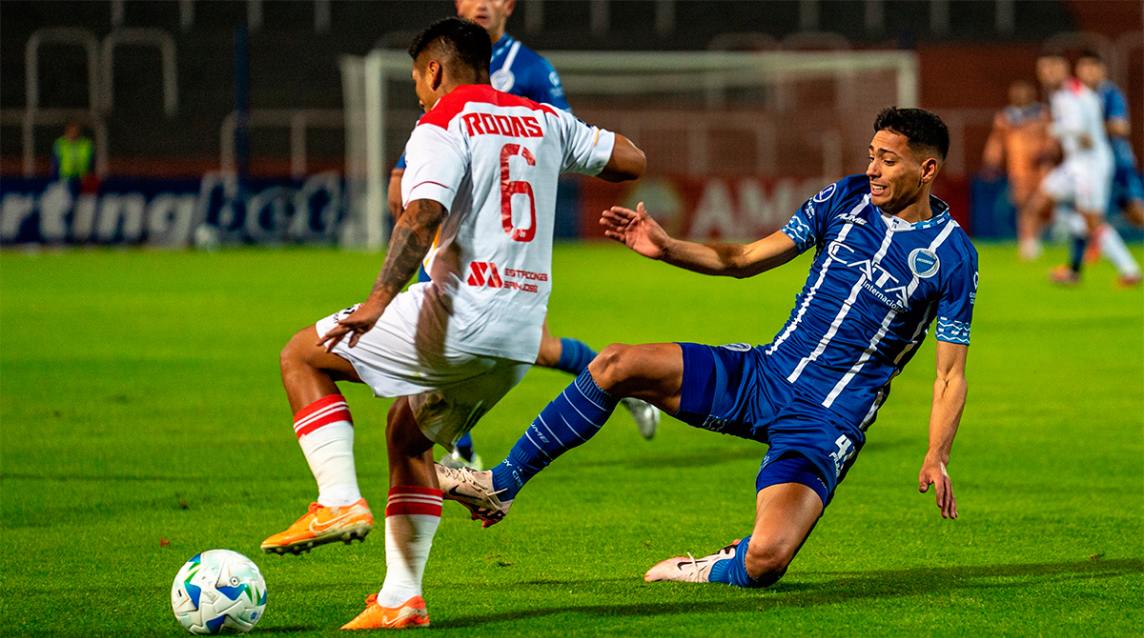 En un partidazo, Godoy Cruz empató ante un Atlético Grau y avanzó a octavos de la Sudamericana
