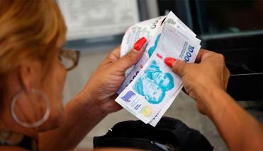 El Gobierno anunció un aumento del 2,78% para jubilados en junio y la continuidad del bono de $70 mil
