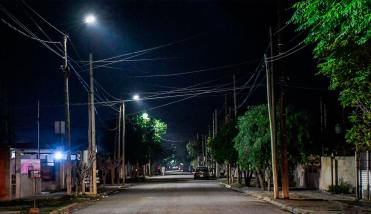 La Municipalidad renovó el alumbrado público en el barrio Borges con más de 100 luminarias LED