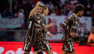 El primer grito de su historia: cómo fue el camino de Platense para ganar el trofeo