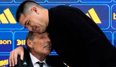 Russo se emocionó en su presentación como DT de Boca: “Sé lo que necesita el hincha”