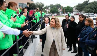 La intendente Fuentes entregó uniformes y presentó las bicicletas eléctricas durante el aniversario de la Dirección de Tránsito