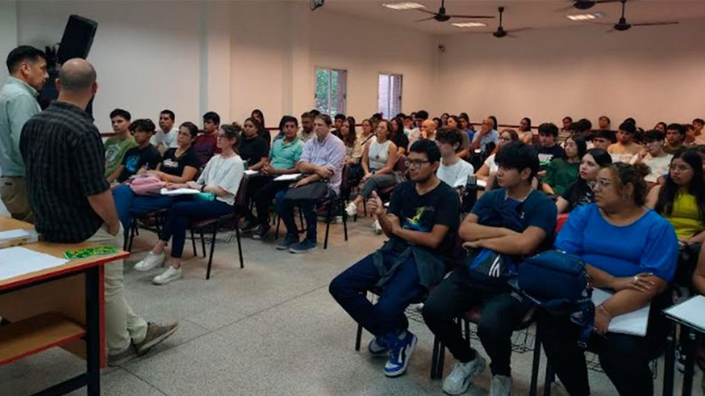 La UNSE destacó el compromiso social en la formación de periodistas