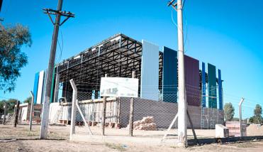 El intendente Ruiz destacó el avance de la obra del Polideportivo Municipal de Clodomira