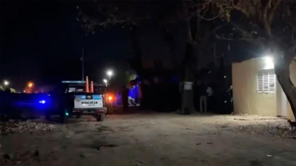 Horror en Rosario: asesinaron a una joven de un tiro en la cabeza mientras cargaba a su bebé
