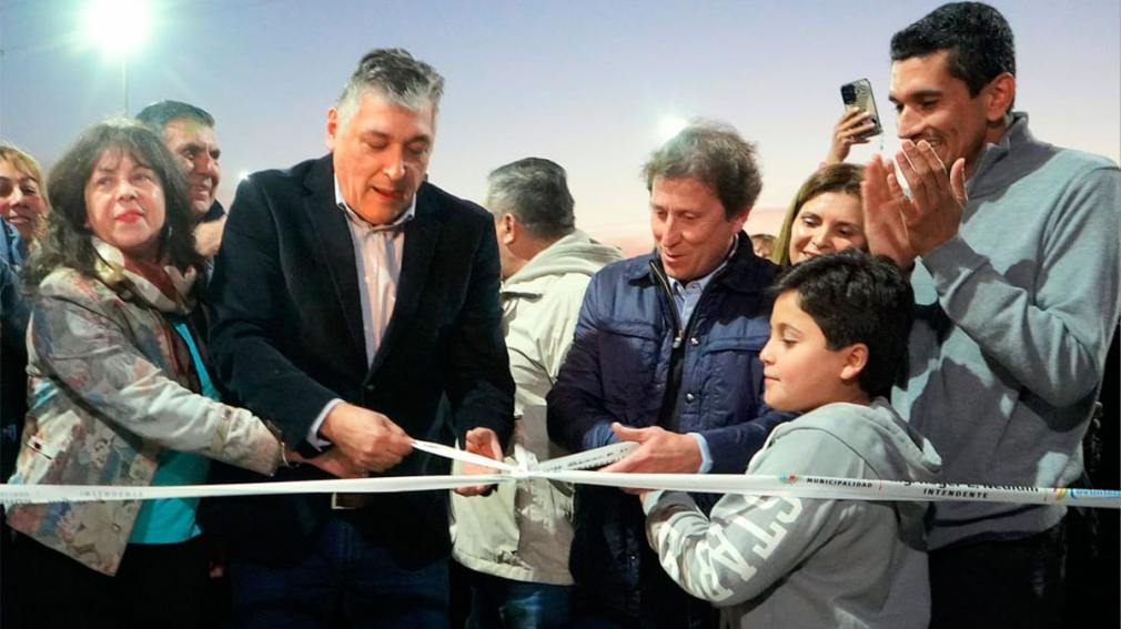 Roger Nediani inauguró el derivador vehicular de Av. Belgrano y Paul Harris