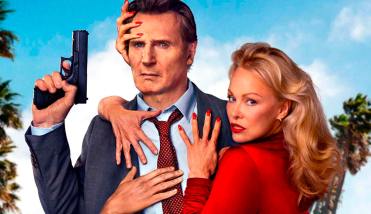 Lanzan el trailer oficial de La Pistola Desnuda con Liam Neeson y Pamela Anderson