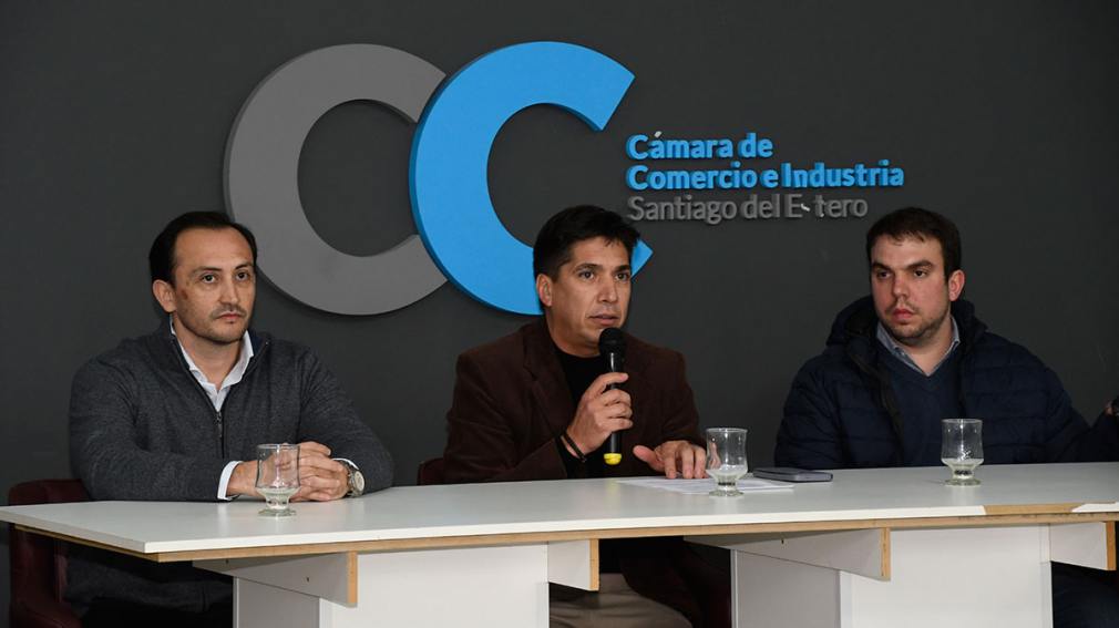 La Cámara de Comercio lanzó “La Cámara Te Suma” y su nueva web oficial para comerciantes santiagueños