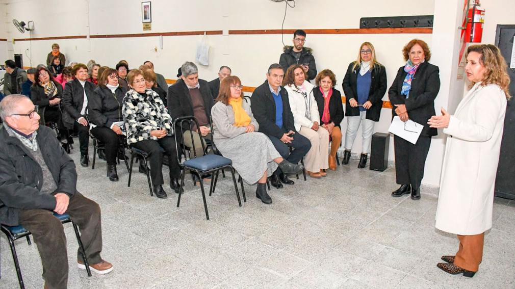 La intendente de Fuentes participó del acto por los 30 años del centro de jubilados y pensionados del Bº Cabildo