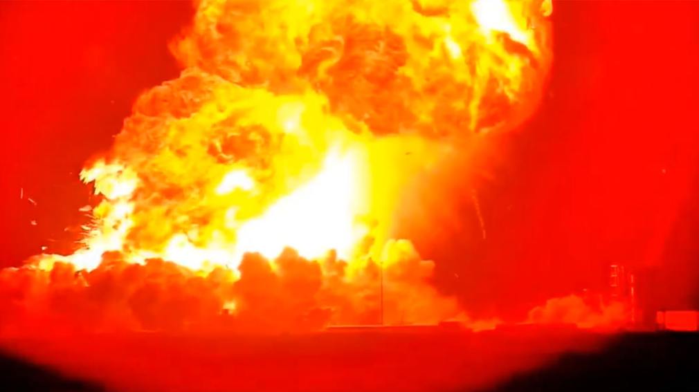 No se reportaron heridos: un cohete de SpaceX realizaba una prueba de encendido y explotó