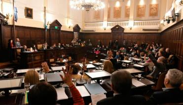 Mendoza: impulsan multas para funcionarios públicos que no ejerzan correctamente su cargo