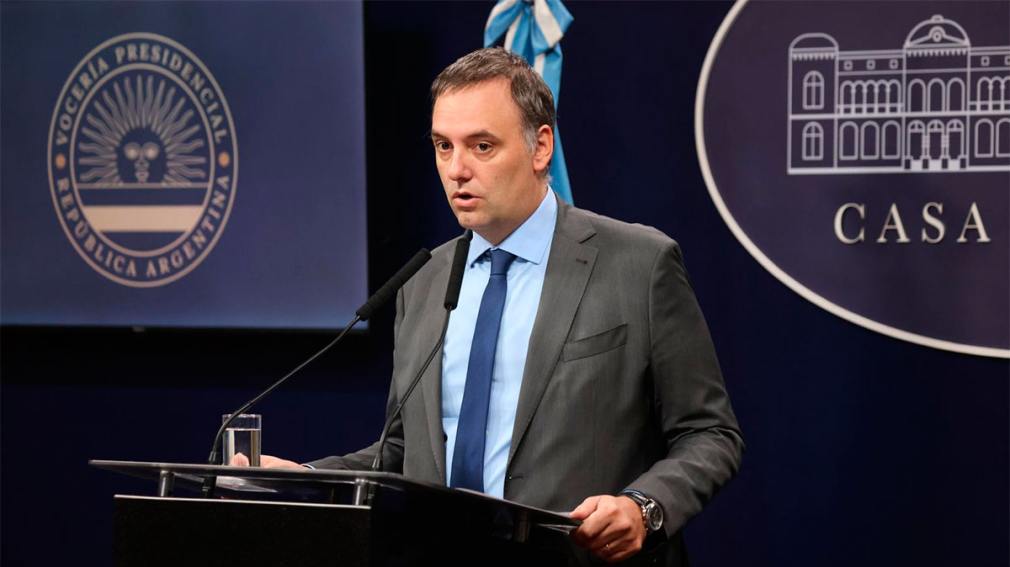 El Gobierno anunció que eliminará el asueto por el Día del Trabajador del Estado