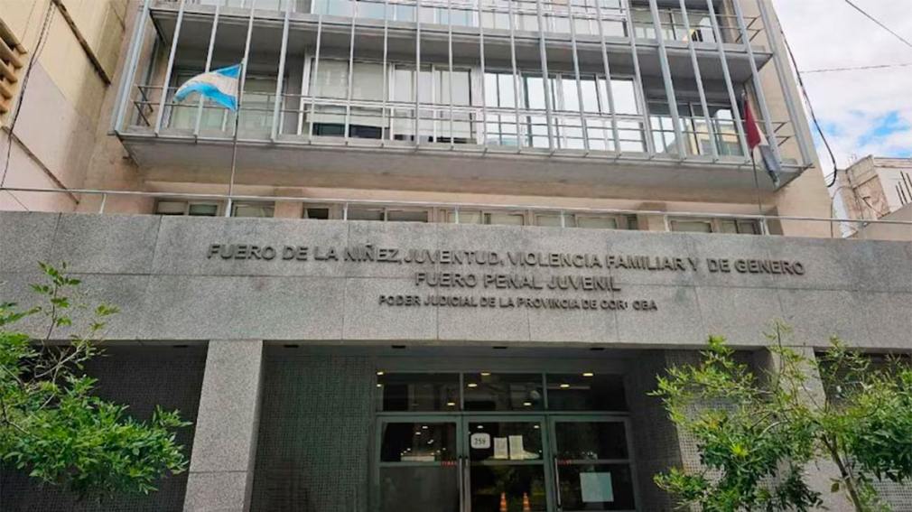 Condenaron a un joven de 17 años por el asesinato de un remisero en Córdoba: detalles de la condena 