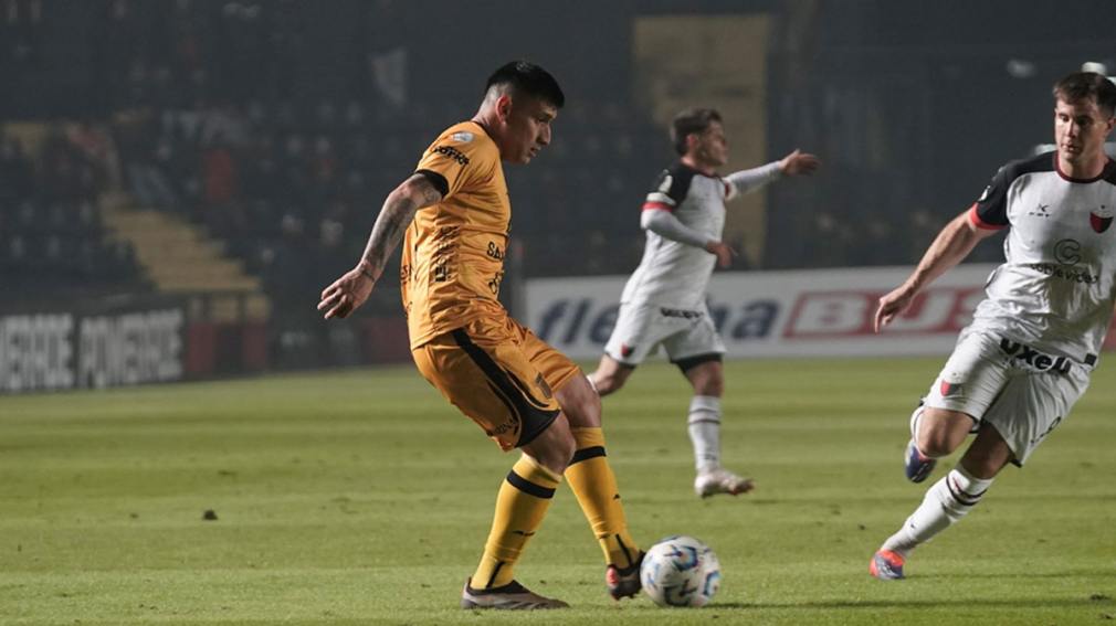 Mitre le ganaba a Colón de Santa Fe pero el partido fue suspendido por incidentes