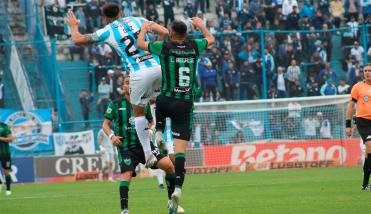 Atlético Tucumán ganó sobre el cierre y hundió más a San Martín (SJ) en el arranque del certamen