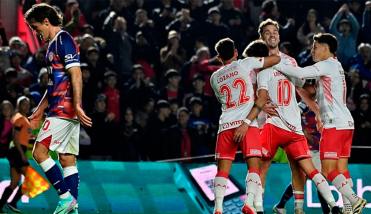 Argentinos Juniors sumó su primera victoria en La Paternal ante Unión