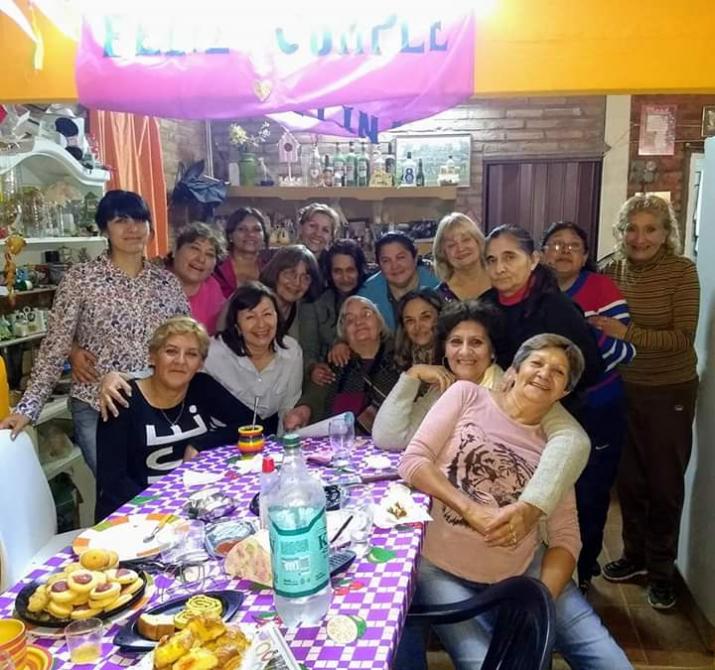 Una juntada con amigas - Diario Panorama