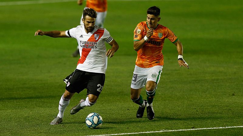 River logró un triunfazo ante Banfield y se subió a la ...